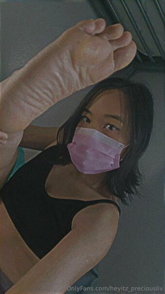 heyitz_preciousliv