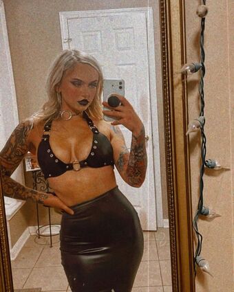 HolyTrinity636 Photo Fuites Nudes OnlyFans 4