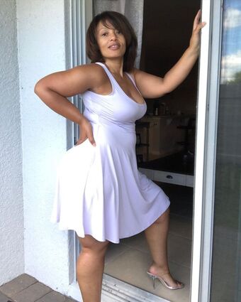 Ingrid Smith Photo Fuites Nudes OnlyFans 14