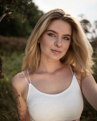 Iris A Photo Fuites Nudes OnlyFans 8