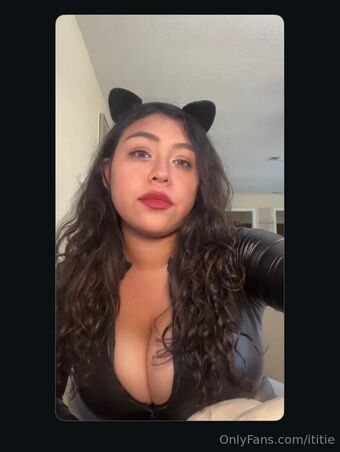 ititie Photo Fuites Nudes OnlyFans 17