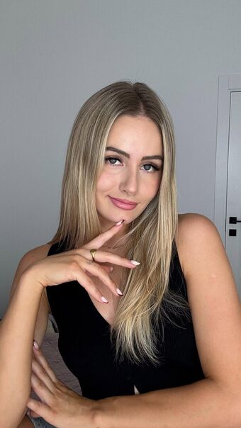 itsSky Photo Fuites Nudes OnlyFans 38