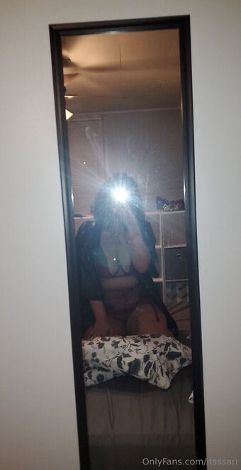 itsssari Photo Fuites Nudes OnlyFans 15