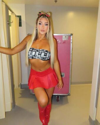 Izzi Dame