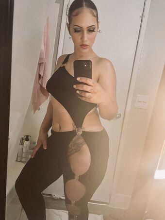 Jayde Lovey Photo Fuites Nudes OnlyFans 25