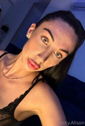 juicy.alison