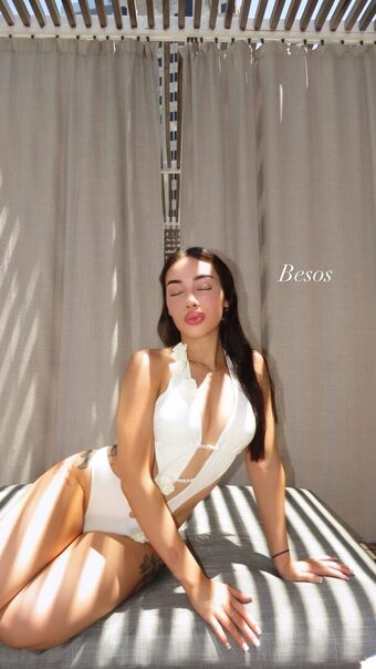 julbellaa Photo Fuites Nudes OnlyFans 1