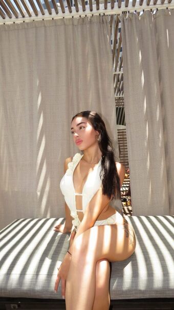 julbellaa Photo Fuites Nudes OnlyFans 2