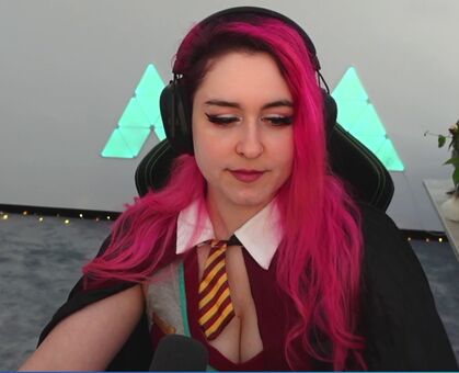 Juliversal Photo Fuites Nudes OnlyFans 24