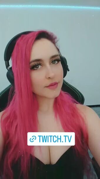 Juliversal Photo Fuites Nudes OnlyFans 33