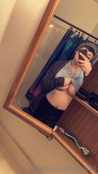 juno22 Photo Fuites Nudes OnlyFans 18