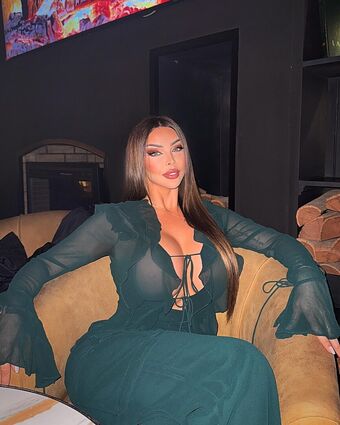 Kahina Photo Fuites Nudes OnlyFans 16