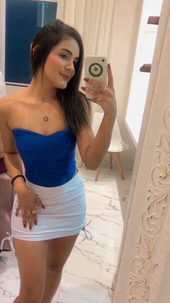 Karla Hellen Photo Fuites Nudes OnlyFans 1