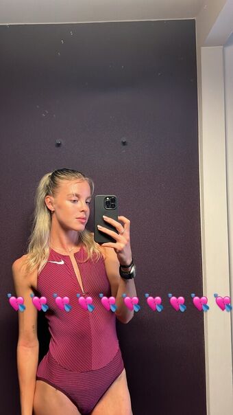 Keely Hodginkinson Photo Fuites Nudes OnlyFans 13