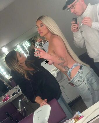 KeshaRose
