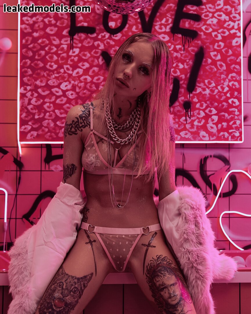 Ekaterina Shalnaya in her natural state