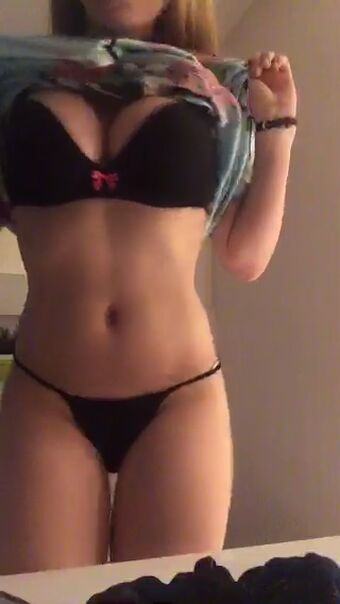 lanueta21 Photo Fuites Nudes OnlyFans 39