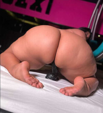 Laura Bernal Photo Fuites Nudes OnlyFans 23