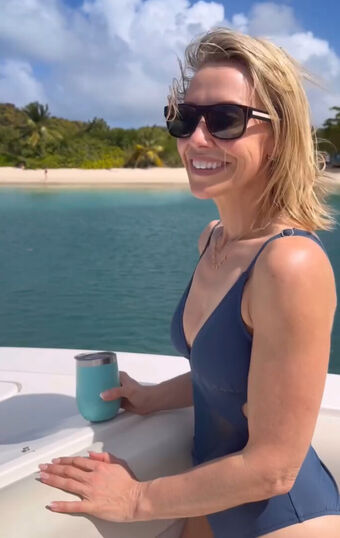 Laura Hamilton Photo Fuites Nudes OnlyFans 113