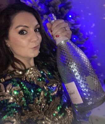 Laura Tobin