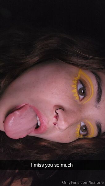 lealone Photo Fuites Nudes OnlyFans 16