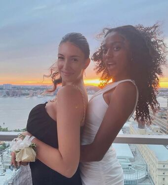 Leilani Azalea Photo Fuites Nudes OnlyFans 36