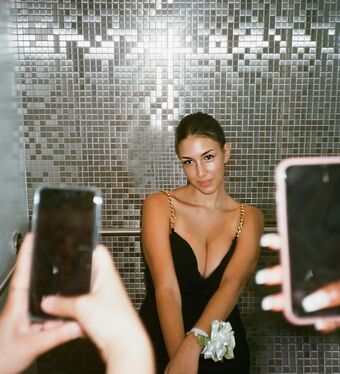 Leilani Azalea Photo Fuites Nudes OnlyFans 37