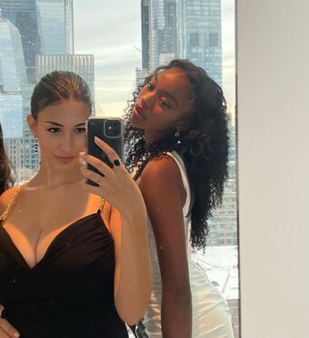 Leilani Azalea Photo Fuites Nudes OnlyFans 38