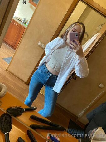 leslynade Photo Fuites Nudes OnlyFans 9