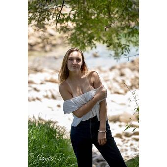 Letts React Photo Fuites Nudes OnlyFans 2