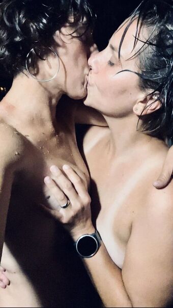 Lezfemmes Photo Fuites Nudes OnlyFans 3
