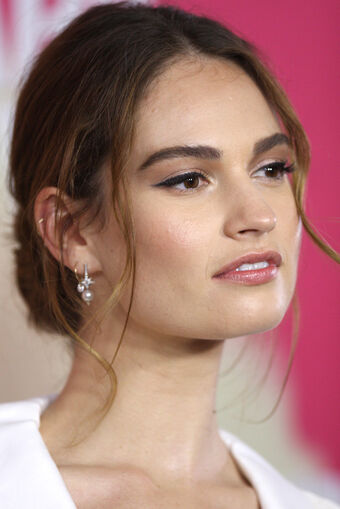 lilyJames