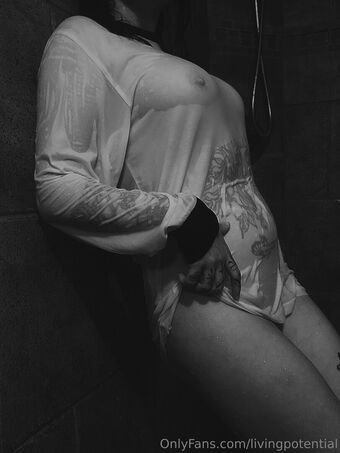 livingpotential Photo Fuites Nudes OnlyFans 44