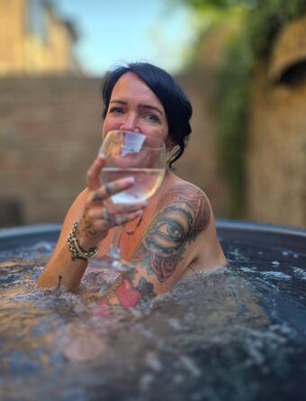 Lucy From Rightguyreviews