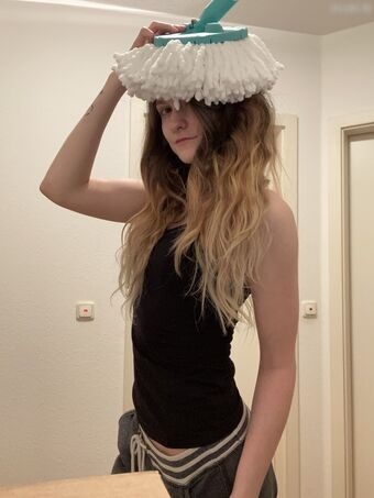 Lumenti Photo Fuites Nudes OnlyFans 24