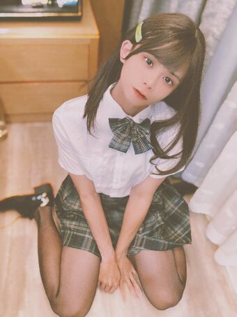 Luoluo Photo Fuites Nudes OnlyFans 2
