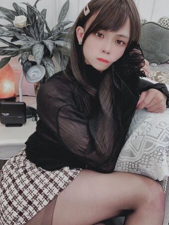 Luoluo Photo Fuites Nudes OnlyFans 8