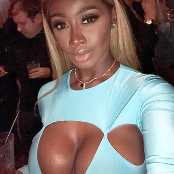 LXRYCC Photo Fuites Nudes OnlyFans 17