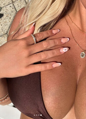 Lydia Feiler Photo Fuites Nudes OnlyFans 14