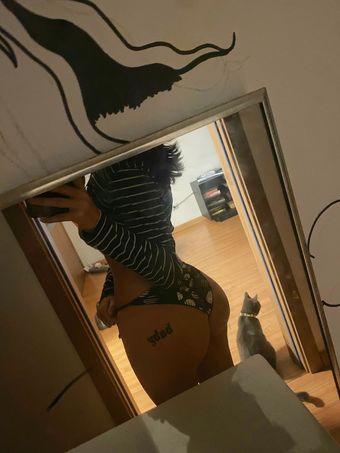 Madelyn Pix Photo Fuites Nudes OnlyFans 2