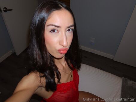 makeitraingirl Photo Fuites Nudes OnlyFans 37