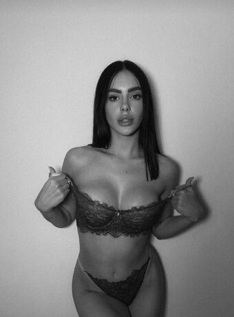 Mariamoretti Photo Fuites Nudes OnlyFans 25