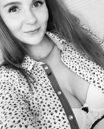 marinkaredhead Photo Fuites Nudes OnlyFans 17
