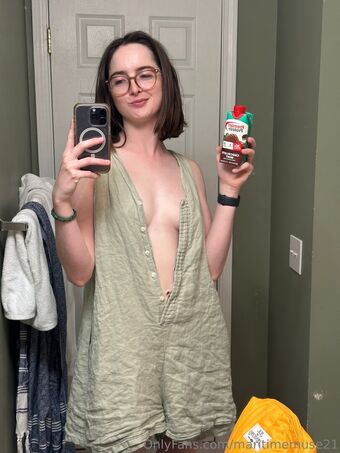 maritimemuse21 Photo Fuites Nudes OnlyFans 22