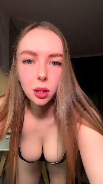 Mary Photo Fuites Nudes OnlyFans 22