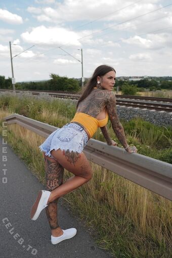 Maxiink Photo Fuites Nudes OnlyFans 61
