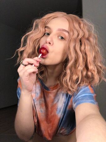 May Ross Photo Fuites Nudes OnlyFans 19