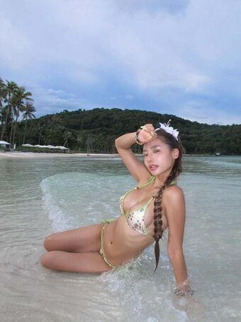 __me__ne Photo Fuites Nudes OnlyFans 19