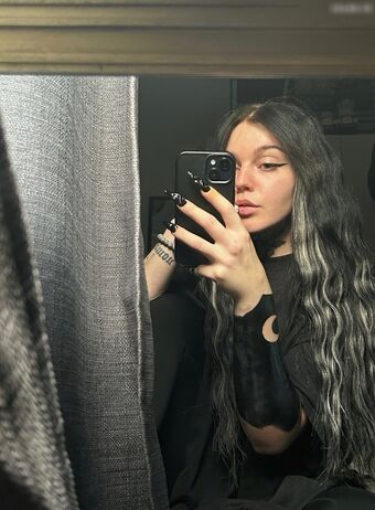Medusha Photo Fuites Nudes OnlyFans 1