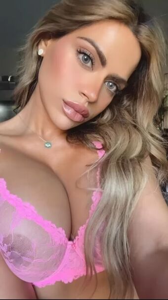 Mehreen Photo Fuites Nudes OnlyFans 1